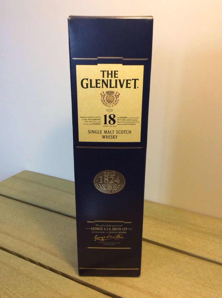 Glenlivet 12 Years Old - Glenlivet (750 mL) alcohol collectible [Barcode 080432400630] - Main Image 2