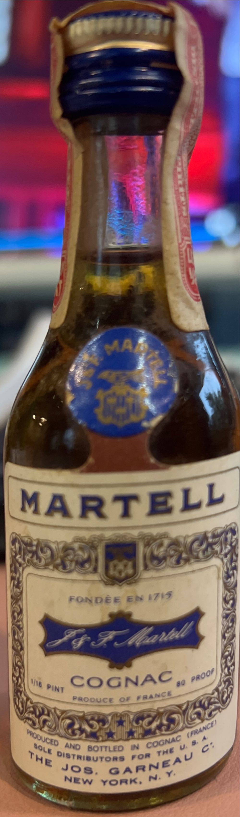 Martell - Depuis (750 mL) alcohol collectible [Barcode 080432400814] - Main Image 4