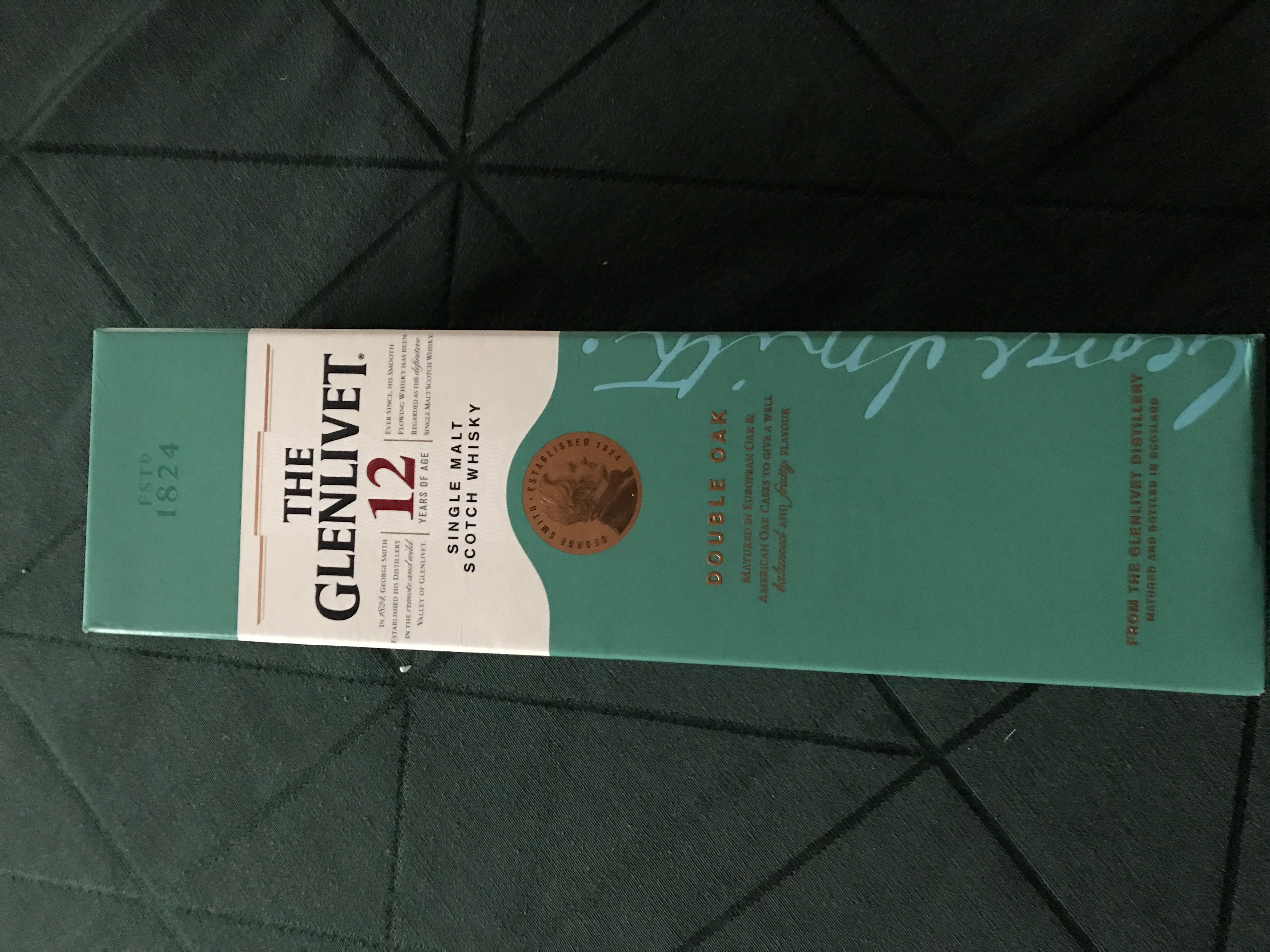 The Glenlivet 12 Yr Old Single Malt - The Glenlivet Distillery (700 mL) alcohol collectible [Barcode 080432402825] - Main Image 3