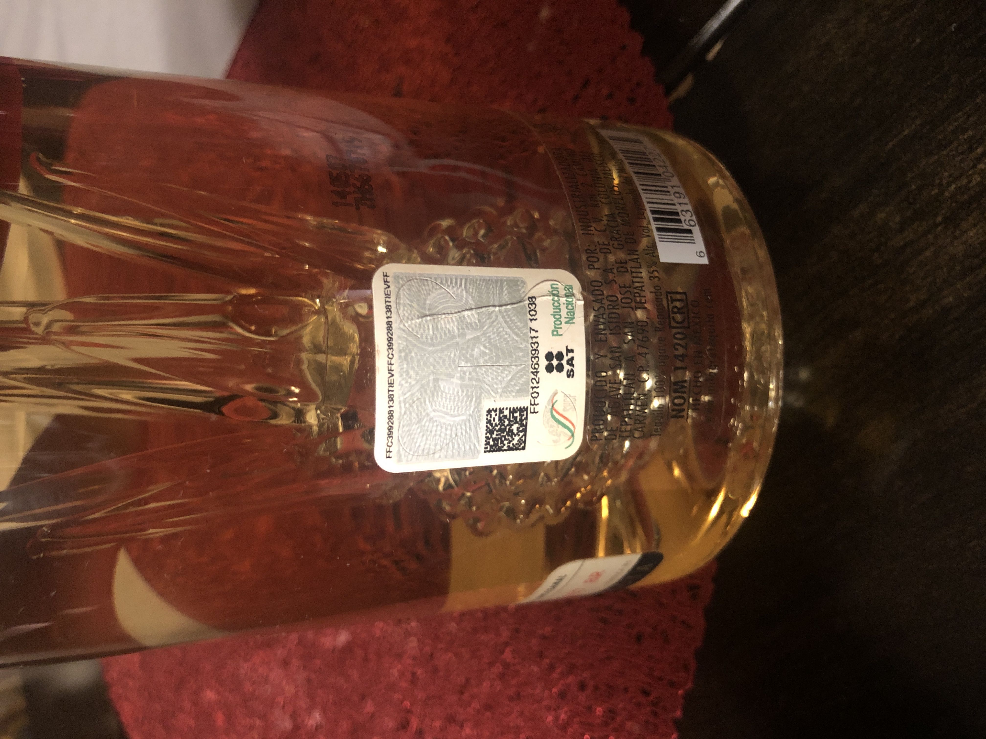 Leyenda Del Milagro Reposado - NOM 1420 (750 mL) alcohol collectible [Barcode 663191042275] - Main Image 2
