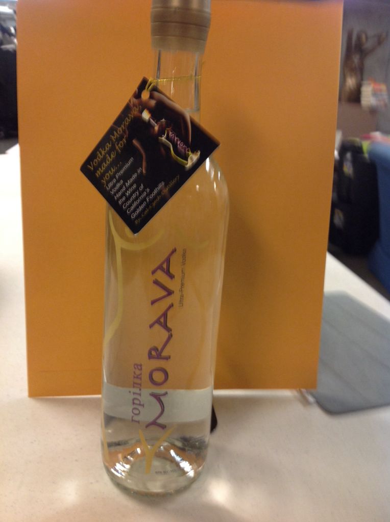 Morava - Cal-Chech Distillery alcohol collectible [Barcode 000003200285] - Main Image 1