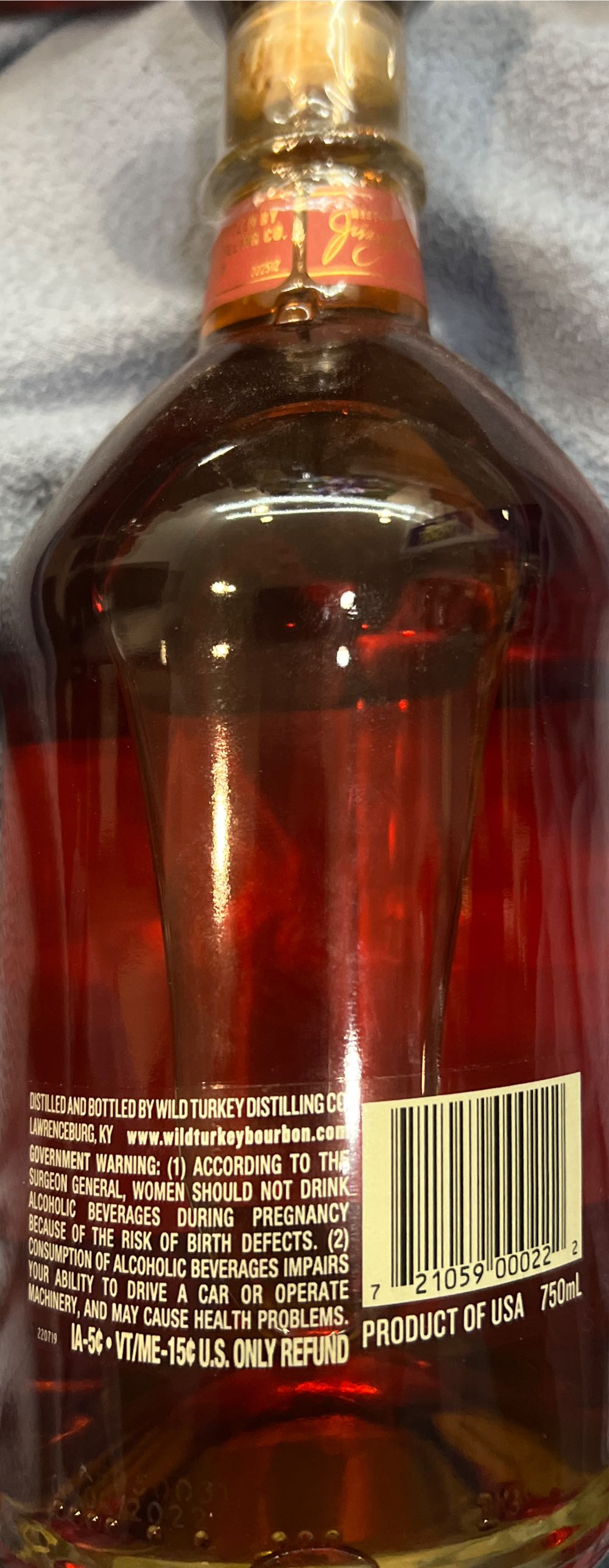 Wild Turkey Rare Breed Barrel Proof - Wild Turkey Distillery (750mL) alcohol collectible [Barcode 721059000222] - Main Image 3