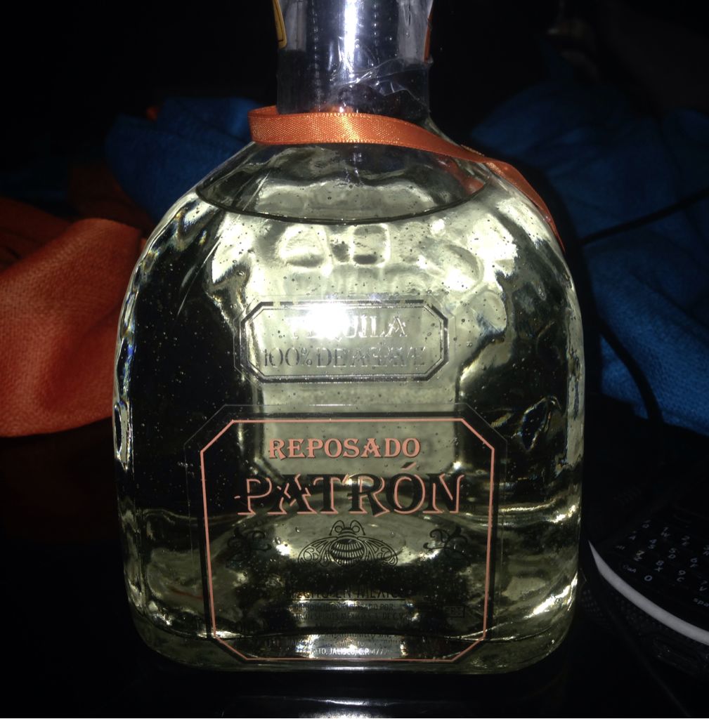 Patrón Reposado - NOM 1492 (750mL) alcohol collectible [Barcode 721733000159] - Main Image 2