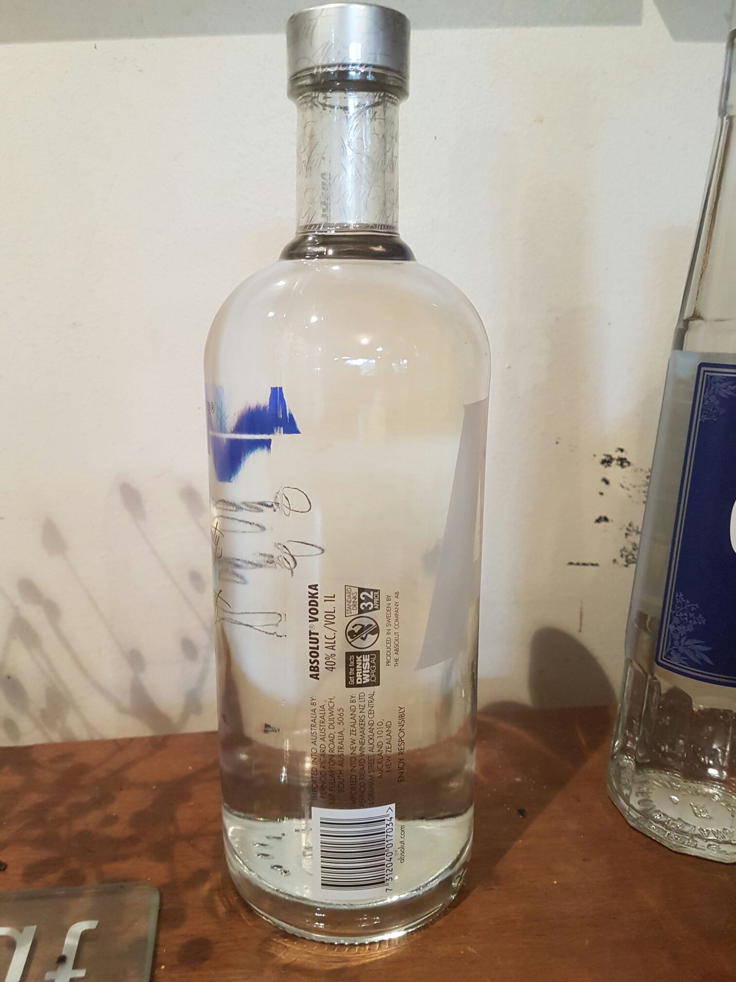 Absolut Vodka - Absolut Spirits Co. (1L) alcohol collectible [Barcode 7312040017034] - Main Image 2