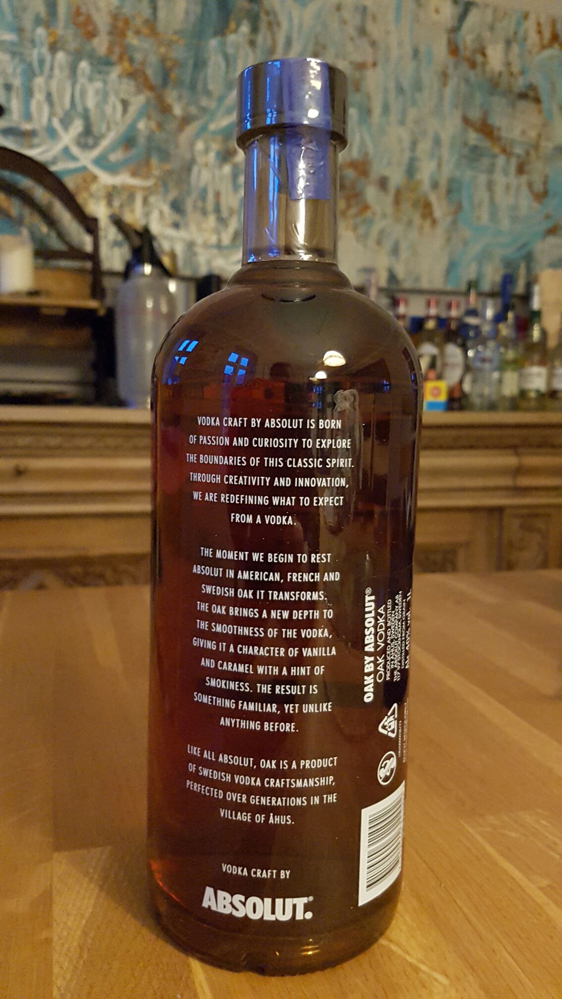 Absolut - Oak Vodka - The Absolut Company AB (1L) alcohol collectible [Barcode 7312040311002] - Main Image 2