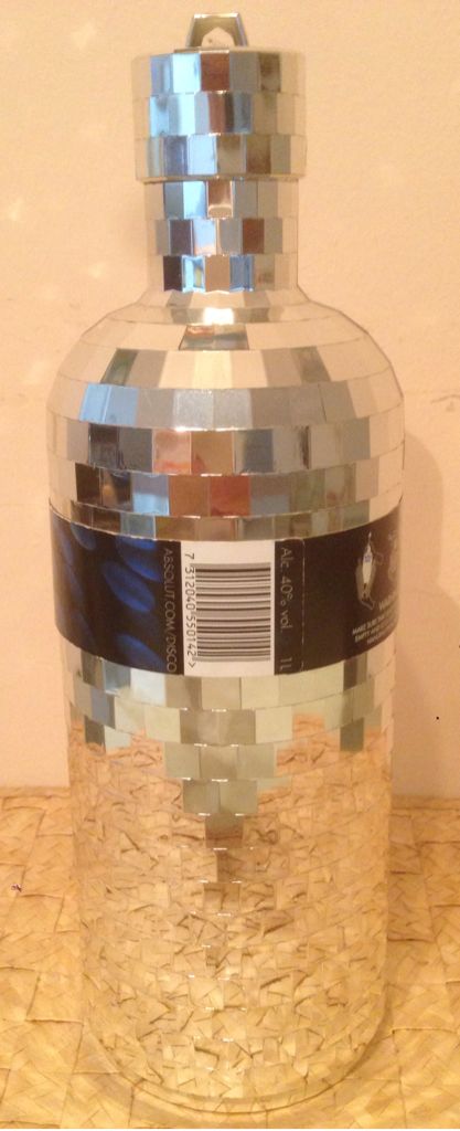 Absolut Disco - Absolute Spirits Co. alcohol collectible [Barcode 7312040550142] - Main Image 2