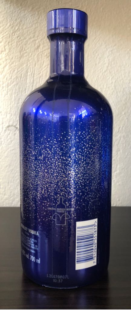 Absolut Sequin Vodka - Absolut Spirits Co. (0,7 L) alcohol collectible [Barcode 7312040551873] - Main Image 2