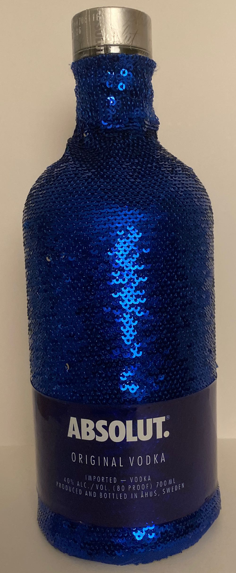 Absolut Sequin Vodka - Absolut Spirits Co. (0,7 L) alcohol collectible [Barcode 7312040551873] - Main Image 3