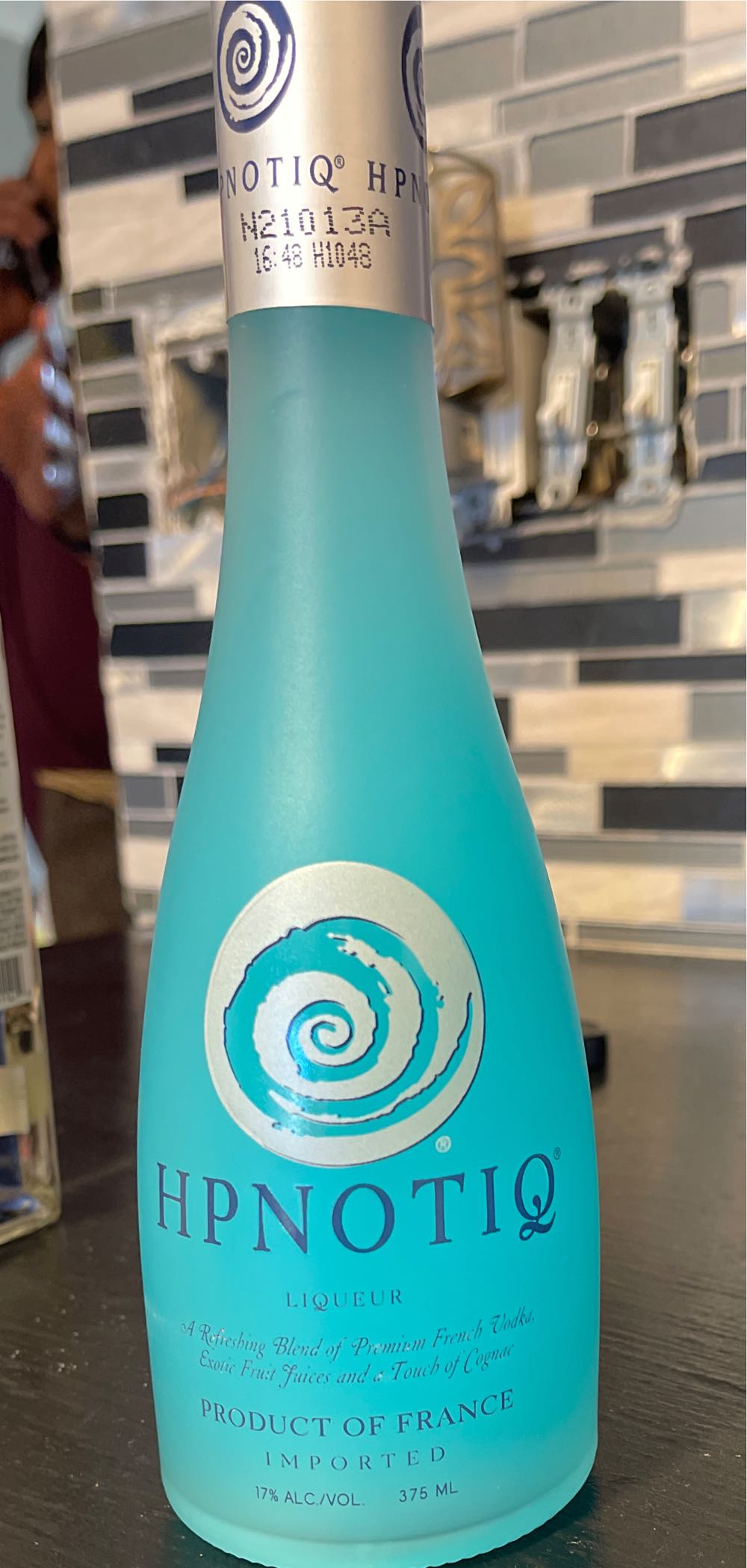 Hpnotiq Liquor - Heaven Hill Distilleries Ltd (50 mL) alcohol collectible [Barcode 736040012856] - Main Image 2