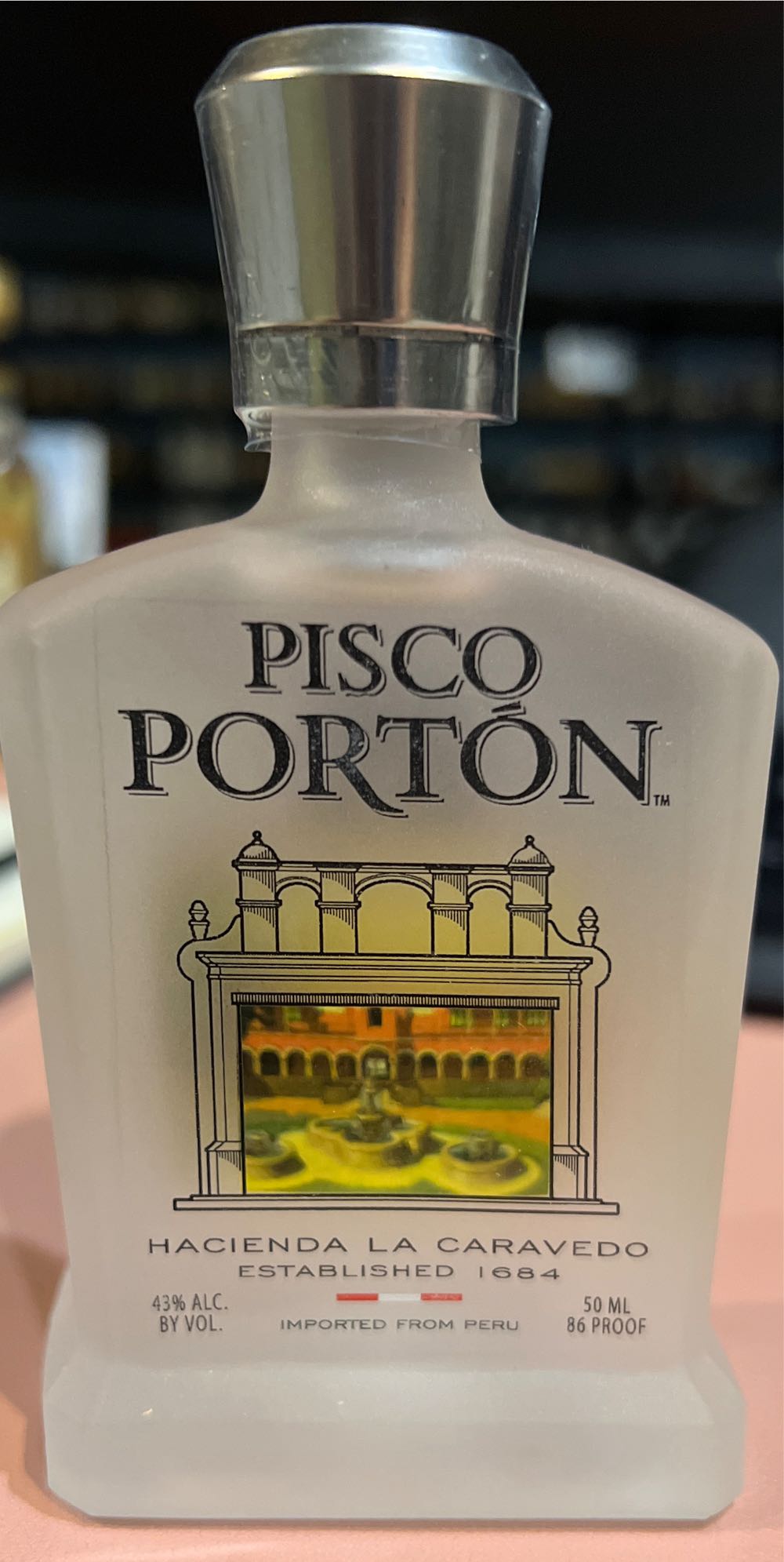 Pisco Portón - n/a (50 mL) alcohol collectible [Barcode 736040519805] - Main Image 2