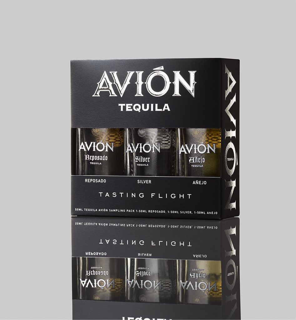 Avión Anejo - Productos Finos De Agave, S.A. De C.V. (50 mL) alcohol collectible [Barcode 736040521938] - Main Image 2