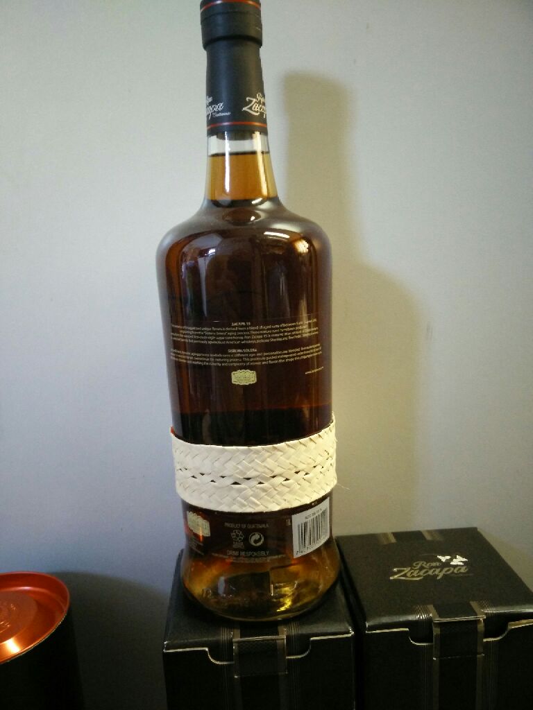 Ron Zacapa Solera Reserva 15 Years - Anejos De Altuta (100) alcohol collectible [Barcode 7401005004490] - Main Image 2
