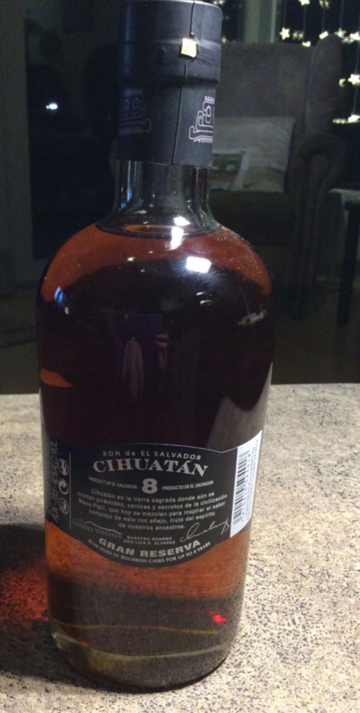 Ron CIHUATAN Solera 8 Gran Reserva Rum - Licorera Cihuatan (700 mL) alcohol collectible [Barcode 7410010594018] - Main Image 2