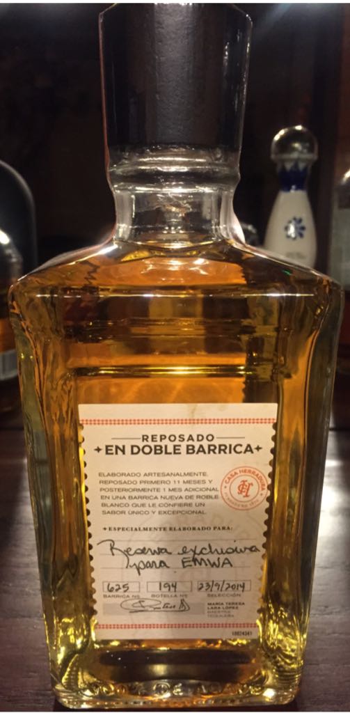Tequila Herradura Reposado En Doble Barrica Emwa - Casa Herradura (750 mL) alcohol collectible [Barcode 744607000369] - Main Image 2