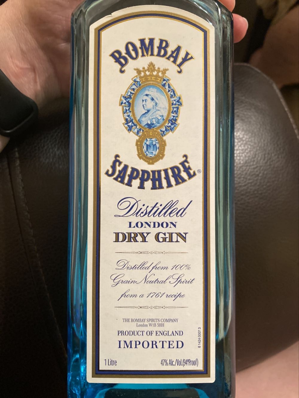 Bombay Sapphire London Dry Gin - Bombay Spirits Company (1L) alcohol collectible [Barcode 080480301019] - Main Image 2