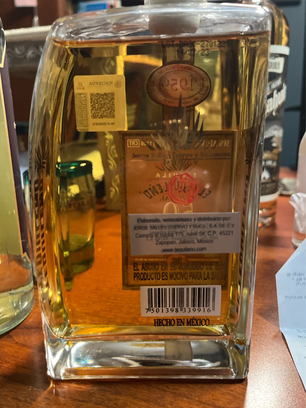 El Tequileno Especial 50 Aniversario Anejo - NOM 1108 (750 mL) alcohol collectible [Barcode 7501398339916] - Main Image 3