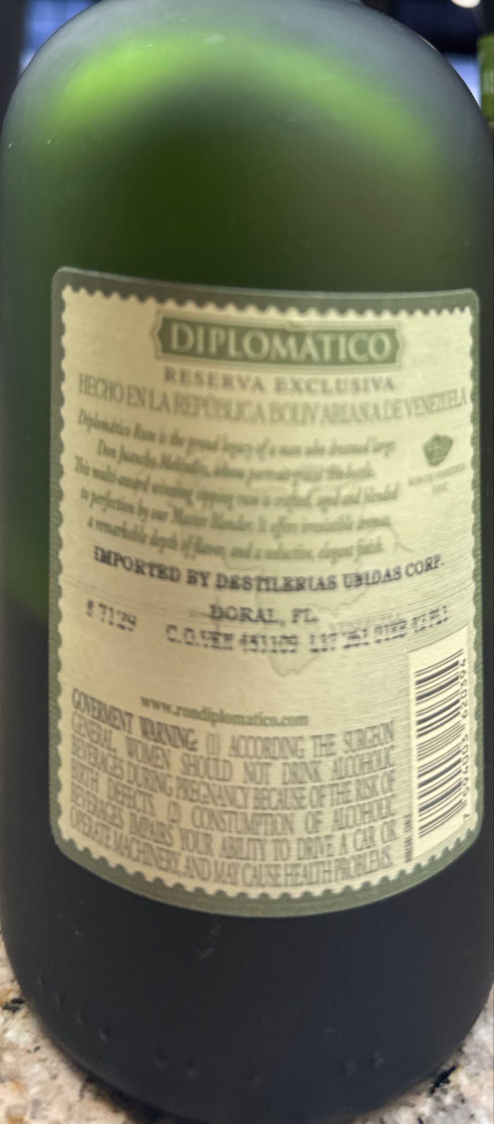 Diplomatico Reserva Exclusiva - Destilerias Unidas S.A. (750 mL) alcohol collectible [Barcode 7594003620394] - Main Image 3