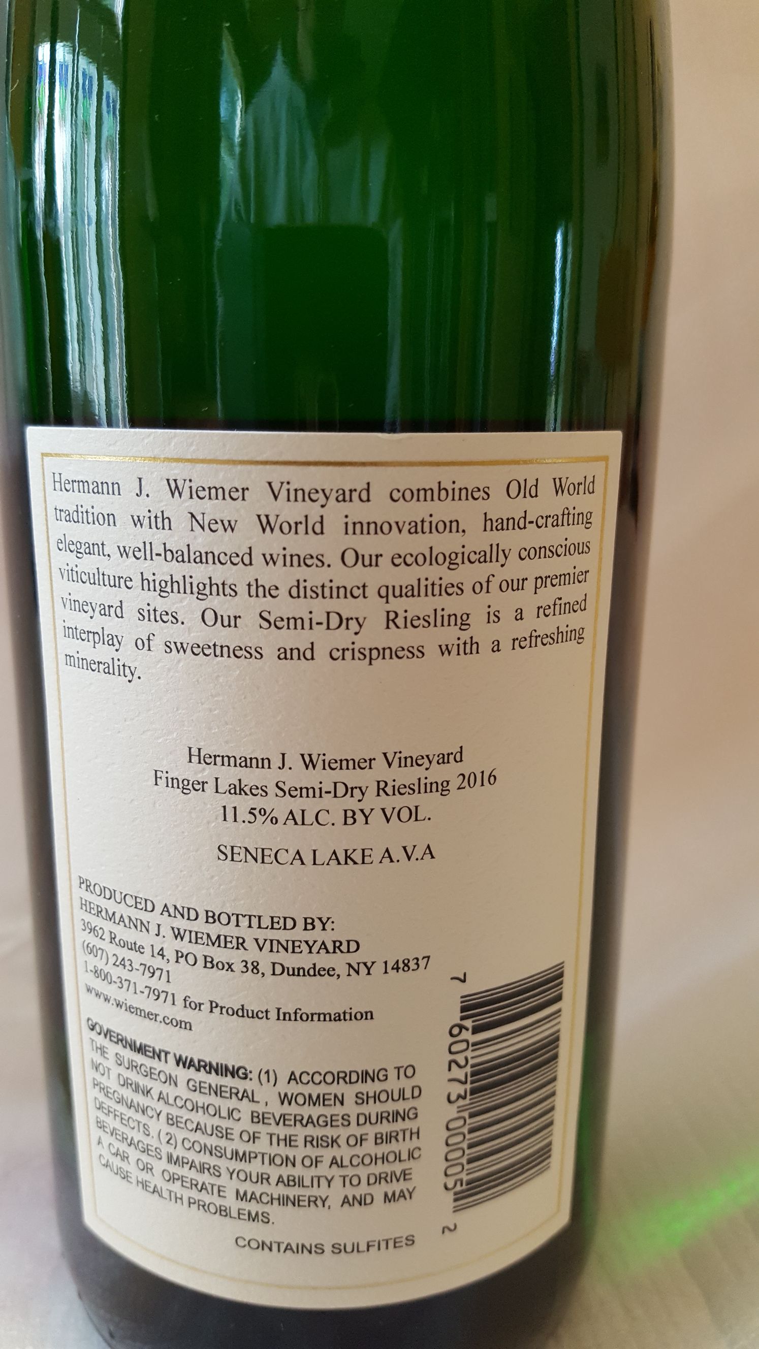 Riesling Semi-Dry - Hermann J. Weimer (750 mL) alcohol collectible [Barcode 760273000052] - Main Image 2