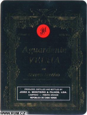 Aguardente Velha De Santo Antão - João A. Monterio & Filhos, Lda. (750 mL) alcohol collectible [Barcode 787202000082] - Main Image 1