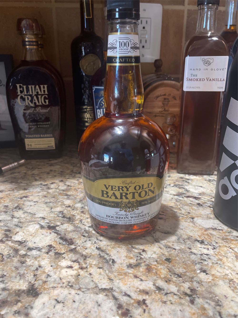 Very Old Barton - Barton Distilling Company (750 mL) alcohol collectible [Barcode 080660045153] - Main Image 4