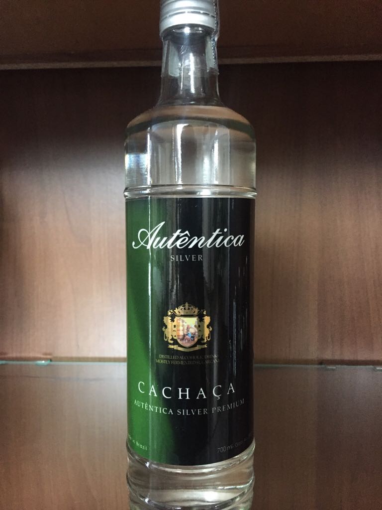 Cachaca - Autentica Ind. e Com. de Bebidas Ltda (700 mL) alcohol collectible [Barcode 7898230310098] - Main Image 1