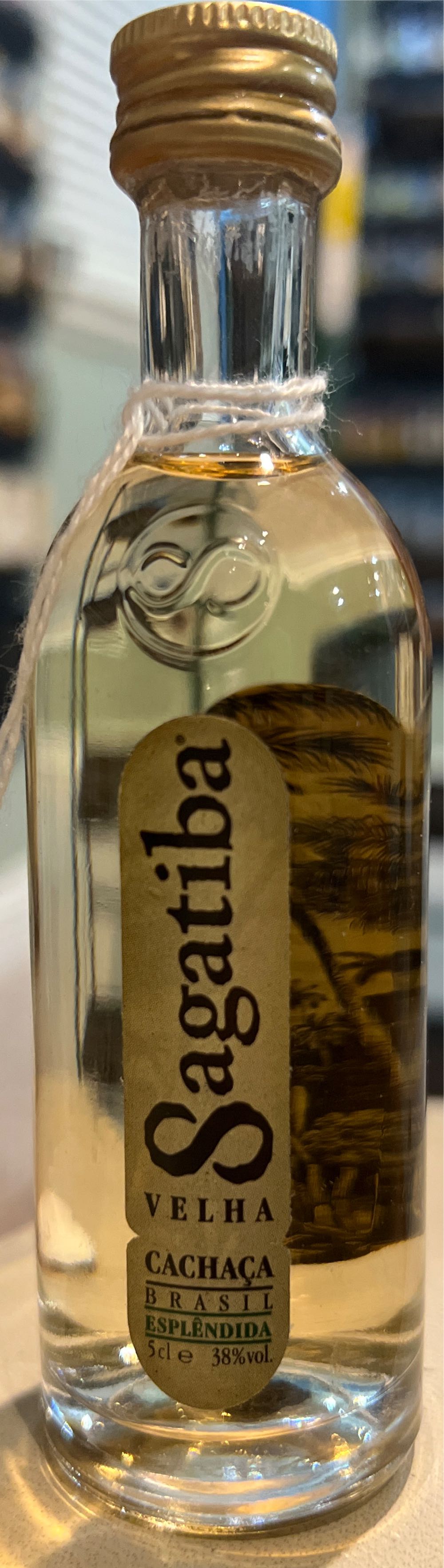 Sagatiba Pura Cachaca - Sagatiba Brazil (1L) alcohol collectible [Barcode 7898382960202] - Main Image 2