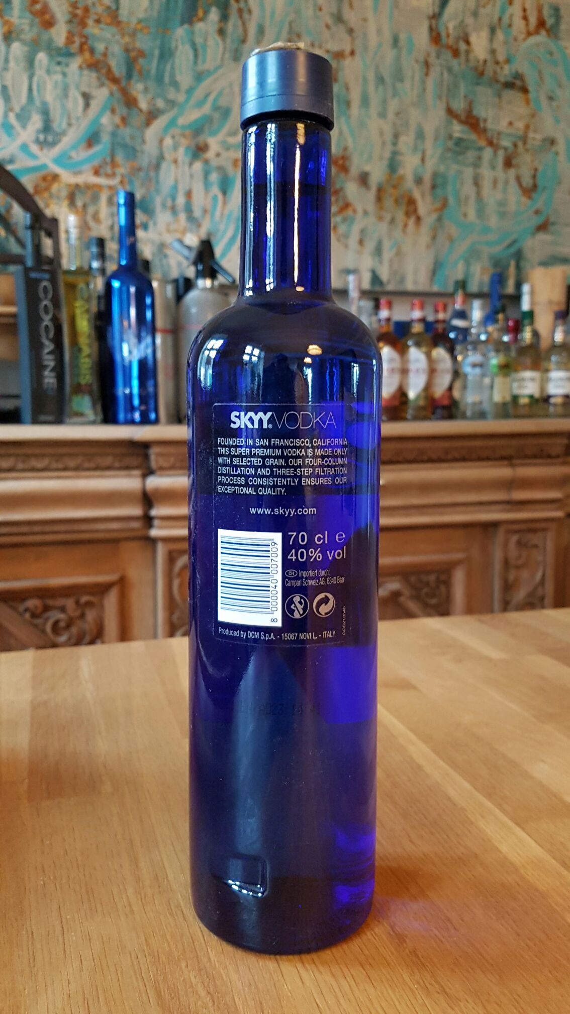 Skyy Vodka The New York Edition 700ml 40% Vol. - DCM S.p.A. (700mL) alcohol collectible [Barcode 8000040007009] - Main Image 2