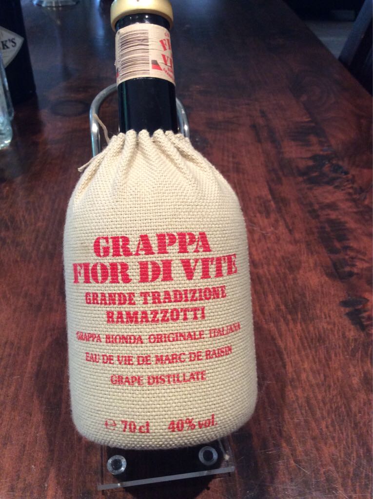 Fiore Di Vite - Fratelli Ramazzotti (700 mL) alcohol collectible [Barcode 8006550310080] - Main Image 2