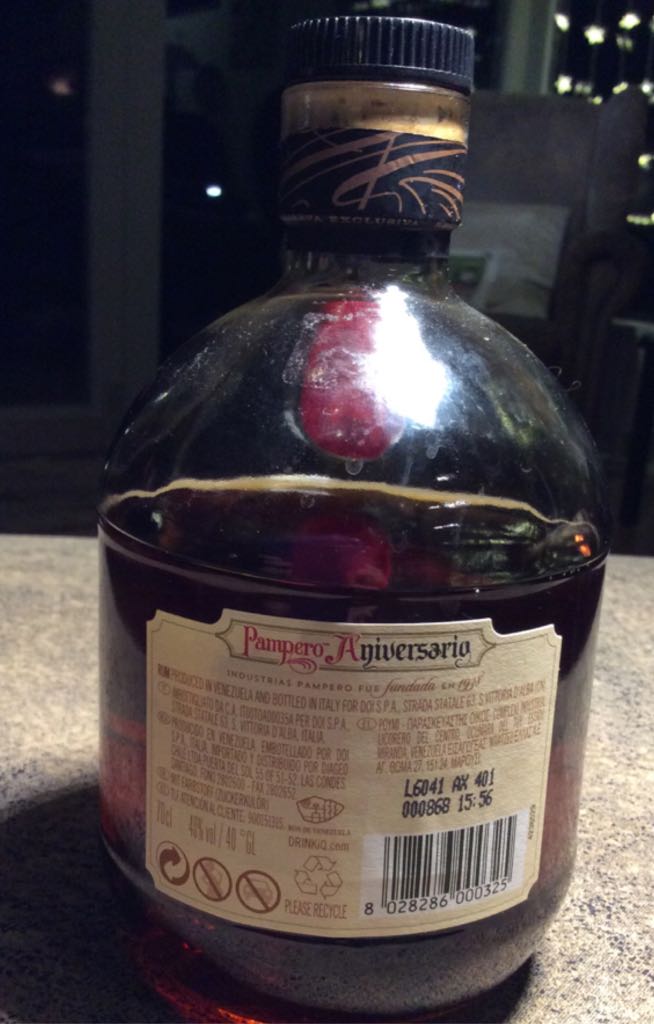 Pampero Aniversario Extra Anejo - Quinta Crespo (700 mL) alcohol collectible [Barcode 8028286000325] - Main Image 2