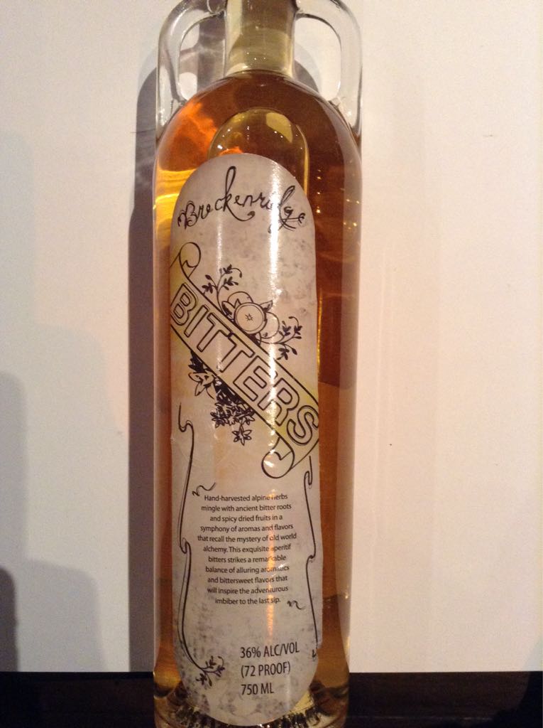 Ron Mombacho Reserva 8YR 