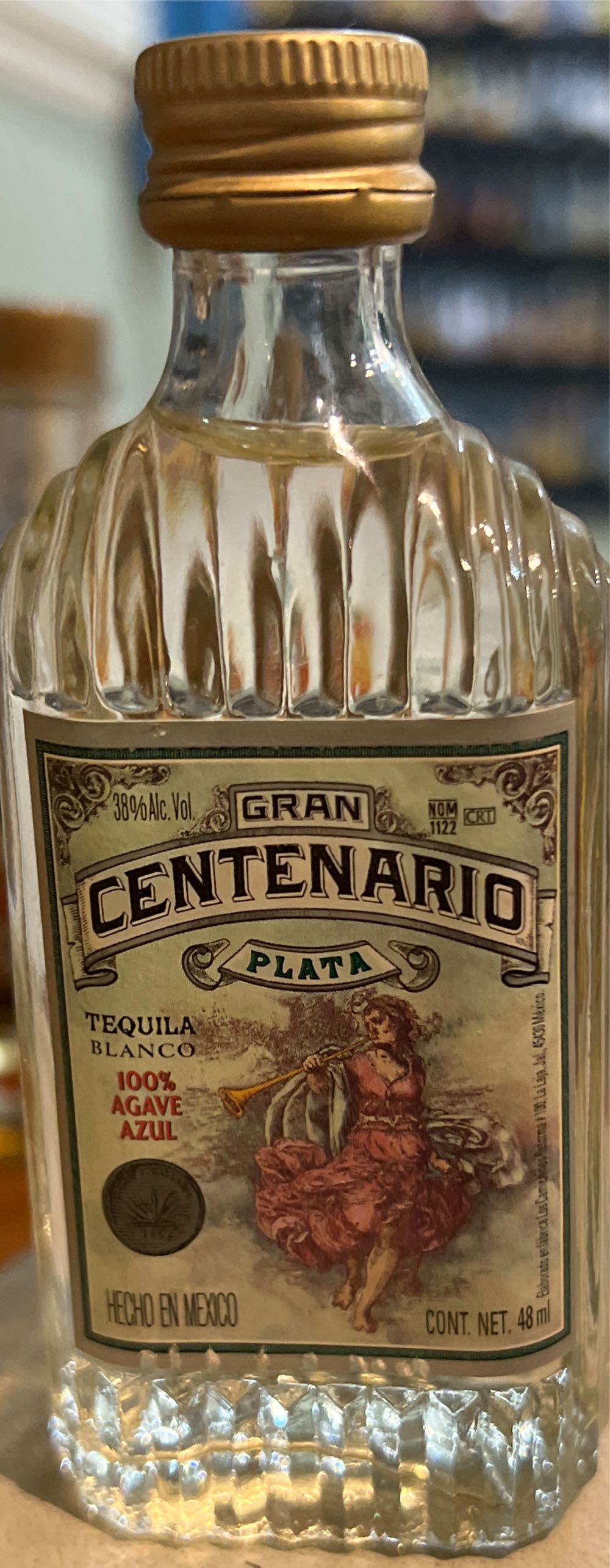 Centenario Plata - Centenario alcohol collectible [Barcode 811538014137] - Main Image 3