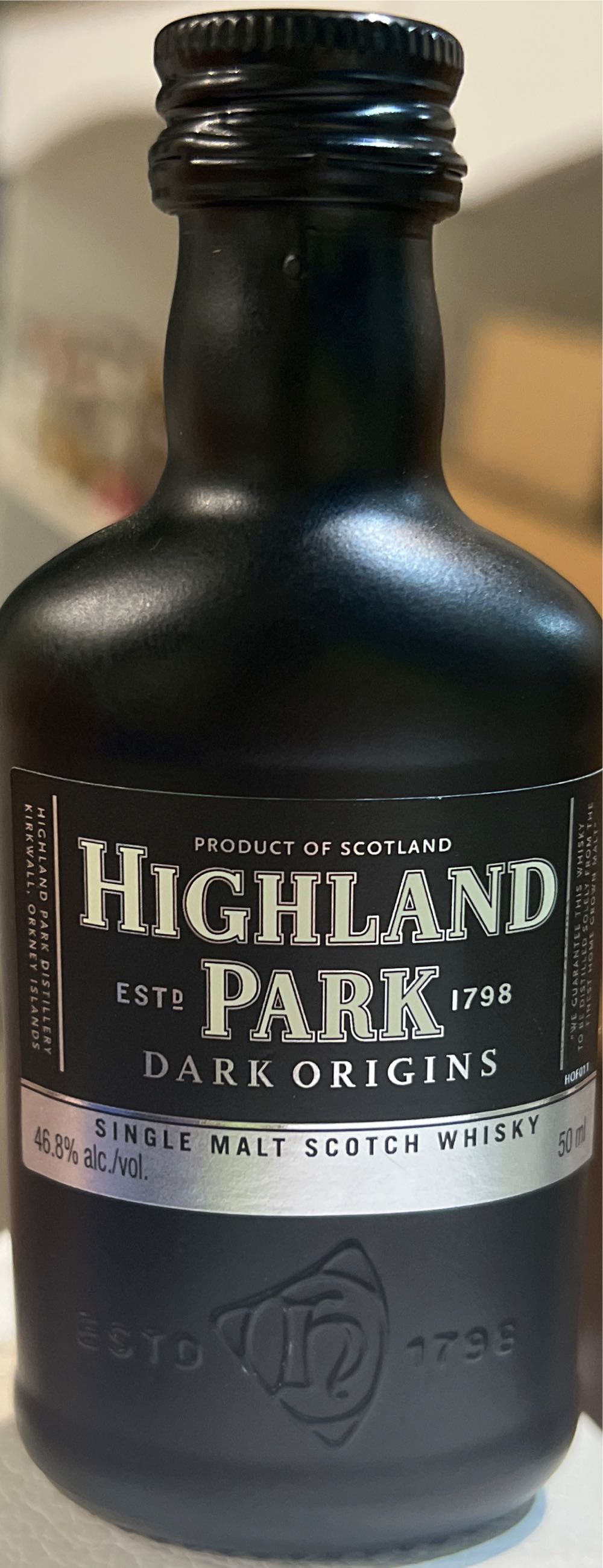 Highland Park Dark Origins - Highland Park (750 mL) alcohol collectible [Barcode 812066020829] - Main Image 3