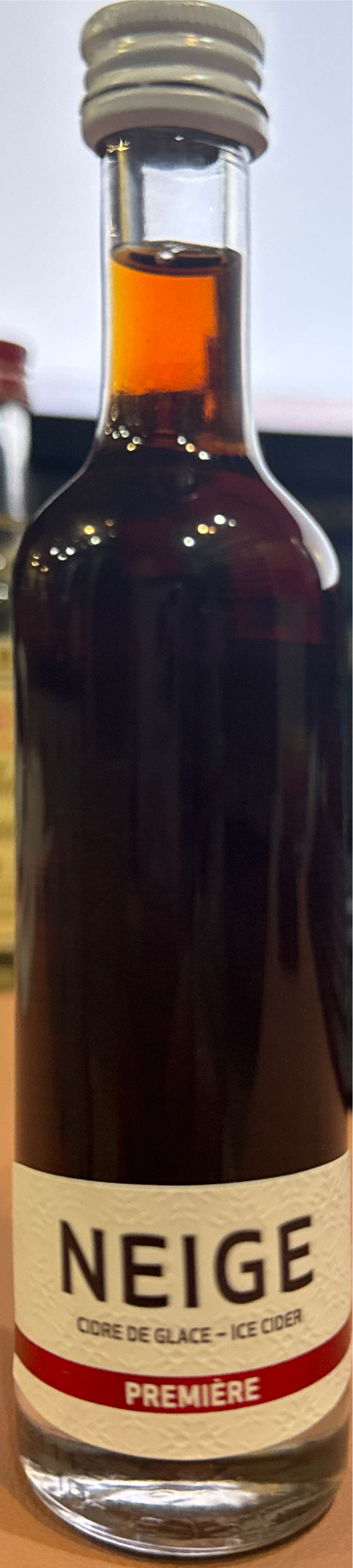 Neige Première - Domaine Neige (50 mL) alcohol collectible [Barcode 841125075227] - Main Image 3