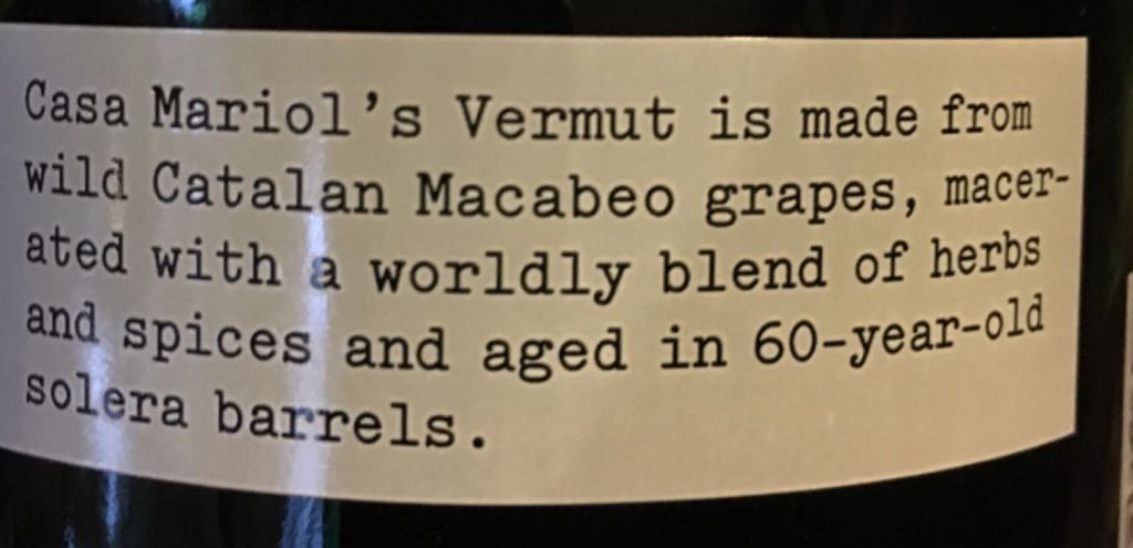 Vermut  - Casa Mariol (750 mL) alcohol collectible [Barcode 8436030110747] - Main Image 2