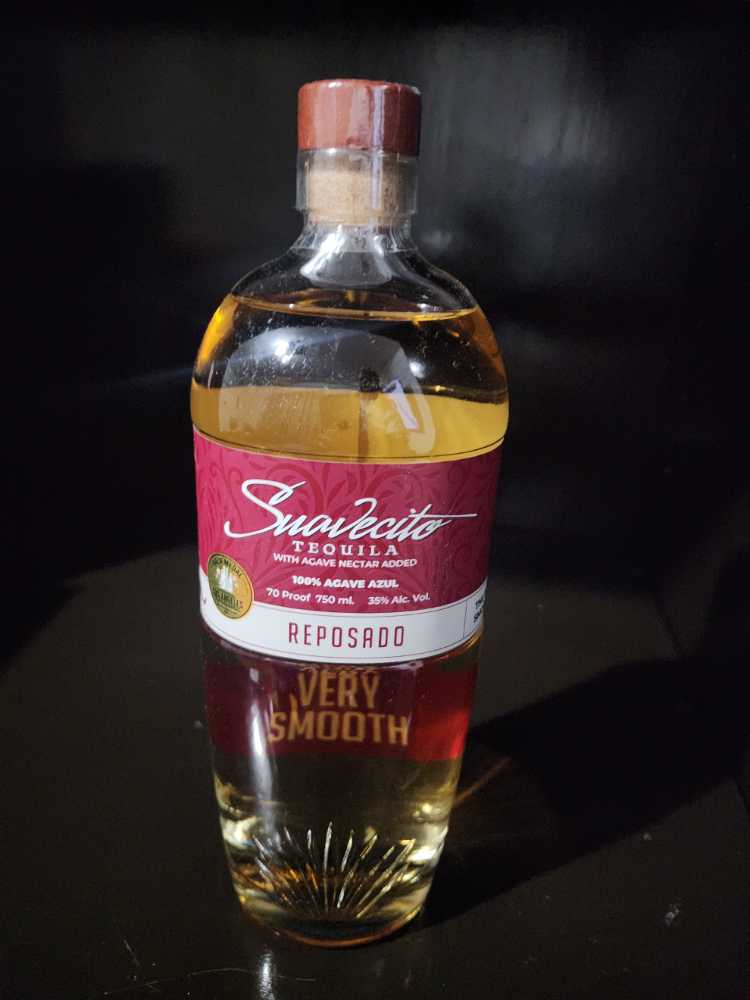 Suavecito Reposado  - NOM 1431 (750 mL) alcohol collectible [Barcode 850710003002] - Main Image 2