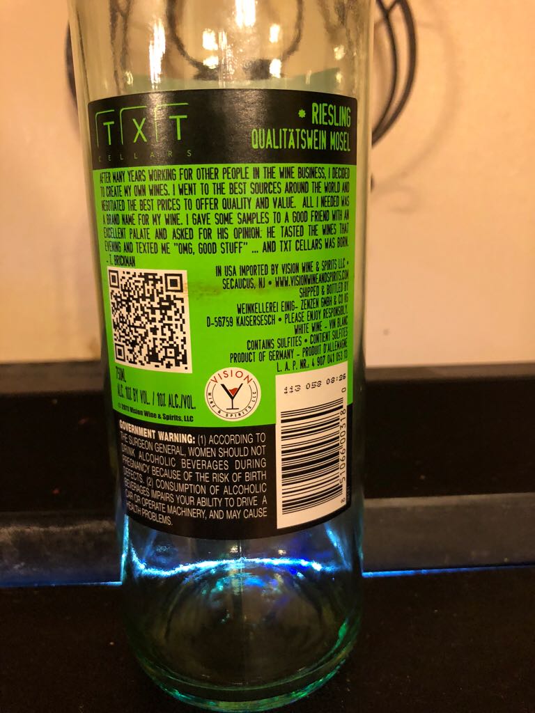 LOL!!! - Produit D’Allemagne (750 mL) alcohol collectible [Barcode 851066003180] - Main Image 2