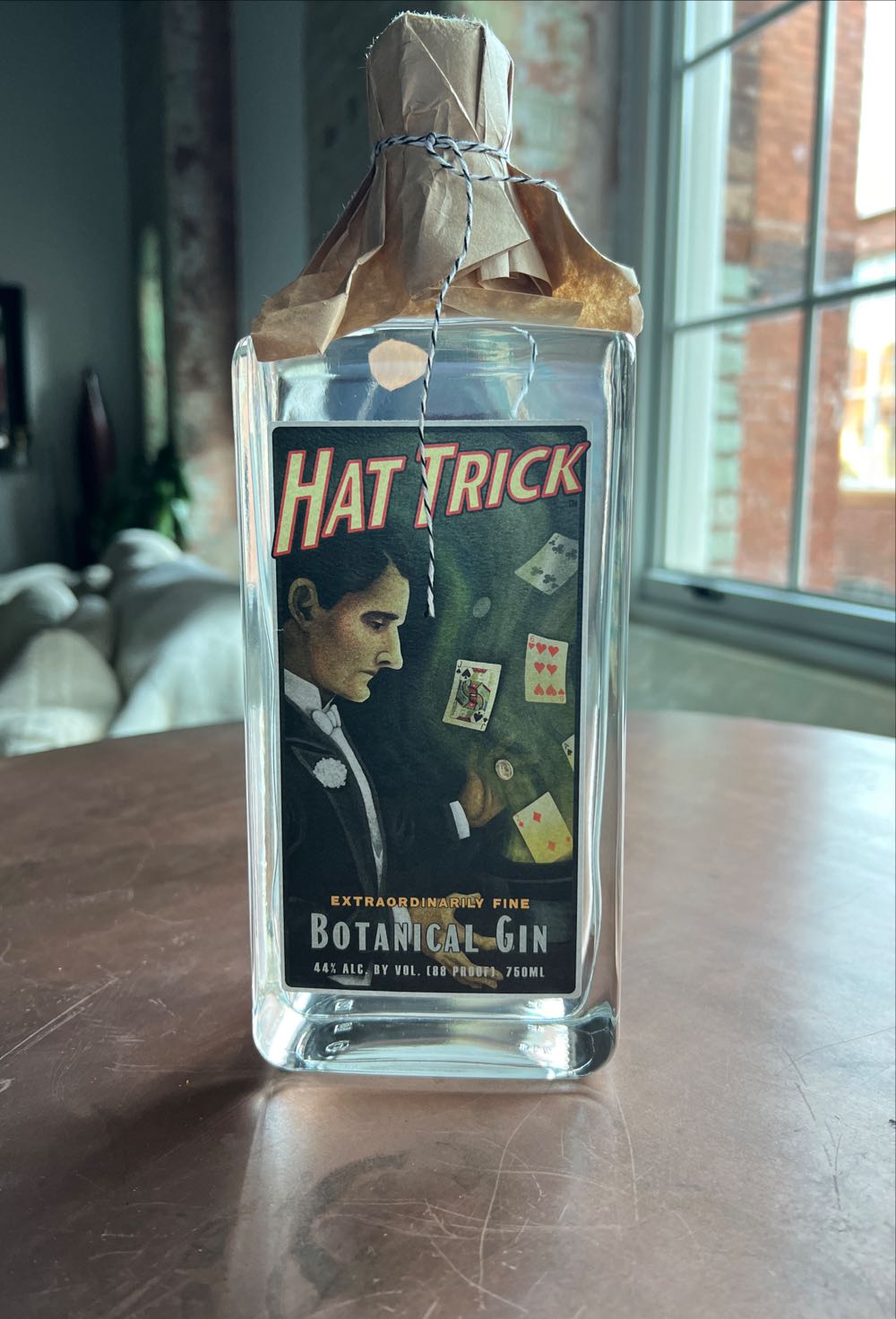 Hat Trick Botanical Gin - High Wire Distilling Co (750 mL) alcohol collectible [Barcode 852522005038] - Main Image 2