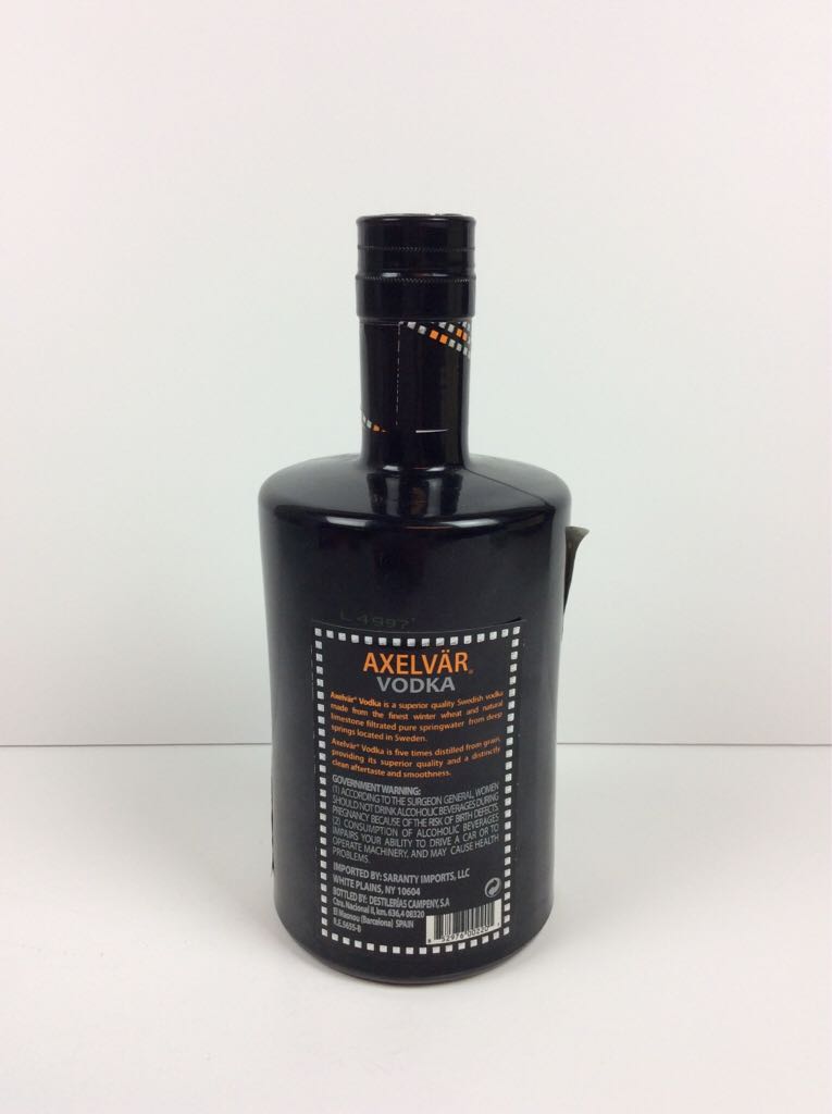 Axelvar Vodka - Destilerias Campeny- S.A. (750mL) alcohol collectible [Barcode 852976002201] - Main Image 2