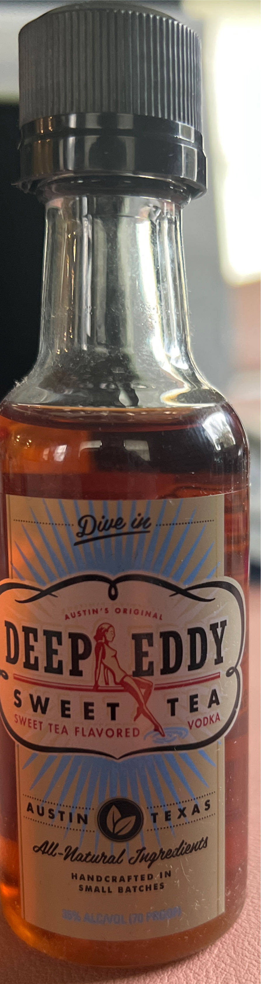 Deep Eddy Sweet Tea - Deep Eddy Distilling Co. (1.75 L) alcohol collectible [Barcode 856065002028] - Main Image 2