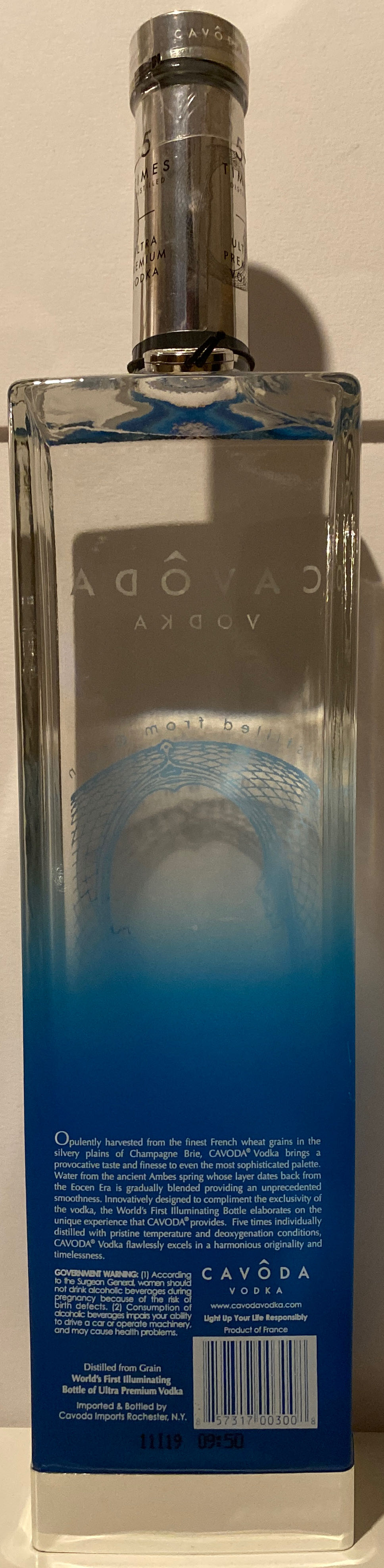 Cavôda Vodka - United States (750 mL) alcohol collectible [Barcode 857317003008] - Main Image 3