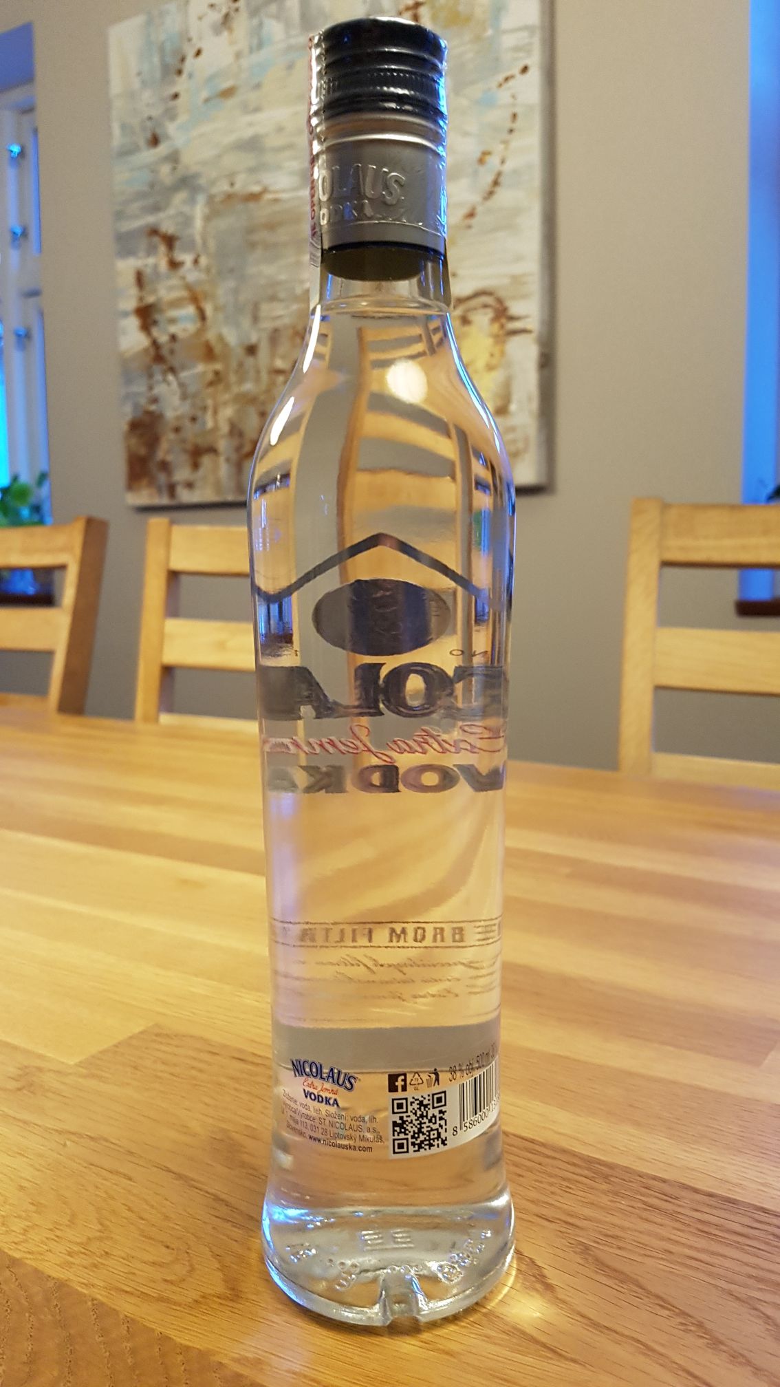 Nicolaus extra jemná vodka 500ml 38% Slovakia - St. Nicolaus (500mL) alcohol collectible [Barcode 8586000131897] - Main Image 2