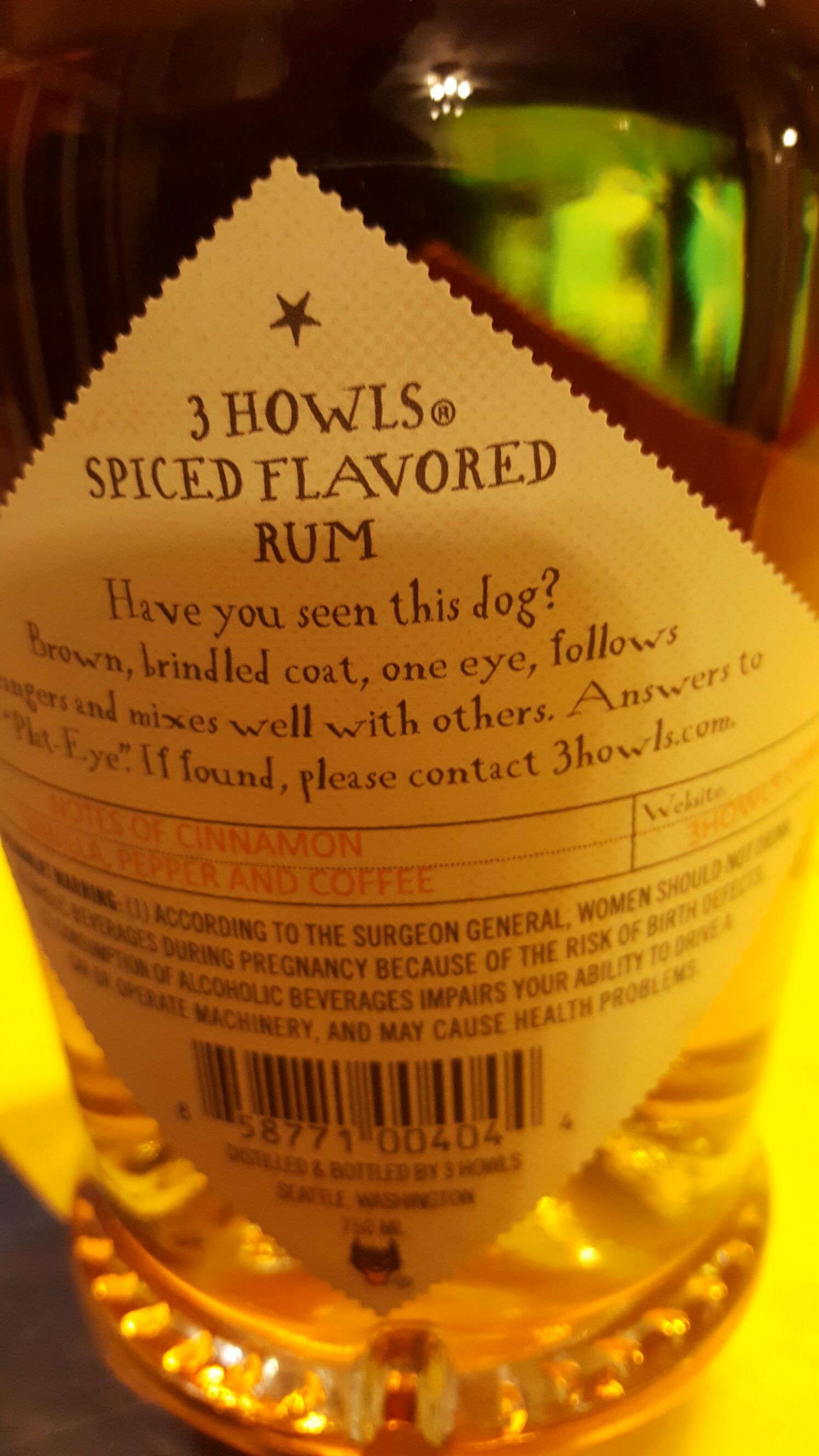 3 Howls spiced flavored rum - 3 Howls (750 mL) alcohol collectible [Barcode 858771004044] - Main Image 2
