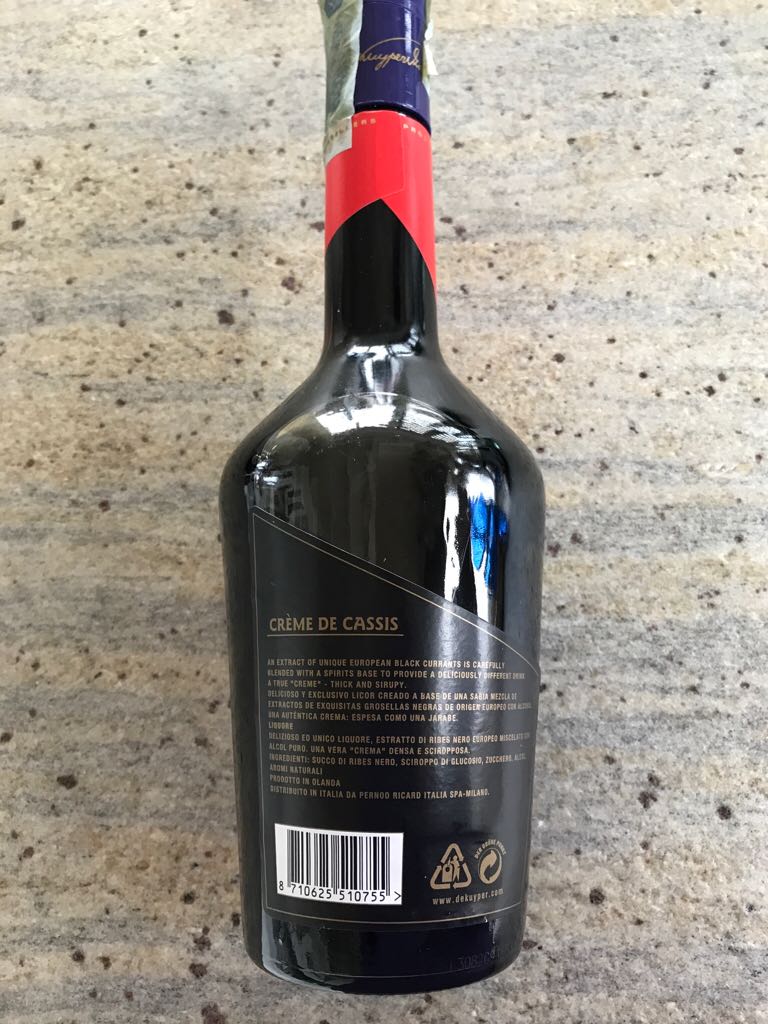 Creme de Cassis - De Kuyper (700 mL) alcohol collectible [Barcode 8710625510755] - Main Image 2