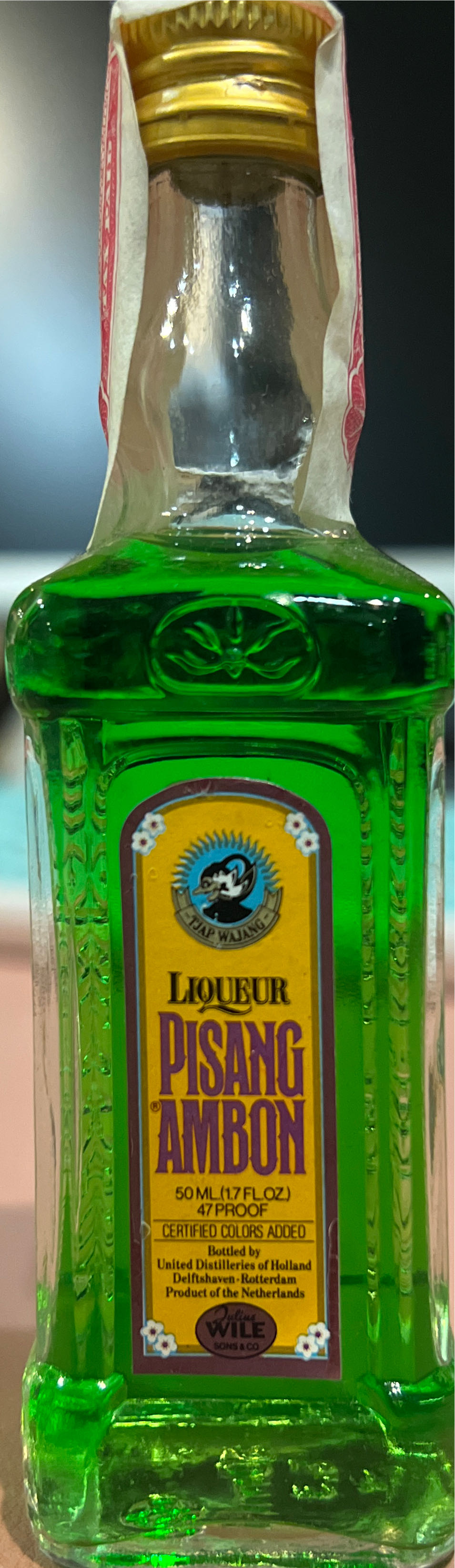 Pisang Ambon - Lucas Bols (50 mL) alcohol collectible [Barcode 8716000966674] - Main Image 3