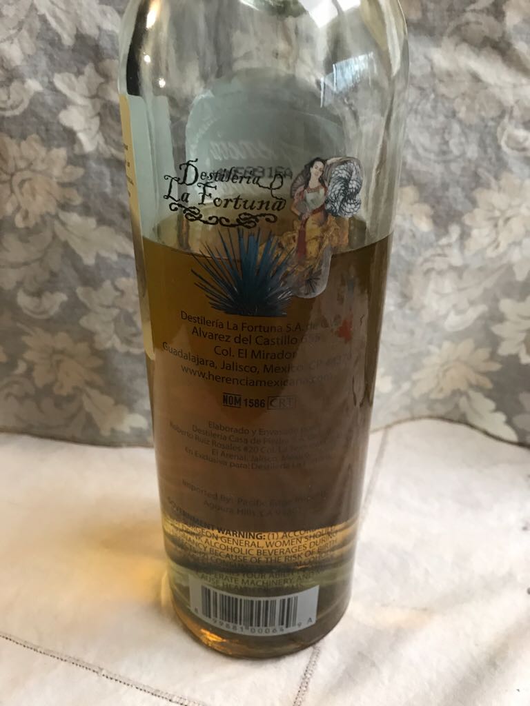 Herencia Mexicana Anejo - NOM 1580 alcohol collectible [Barcode 899881000649] - Main Image 2