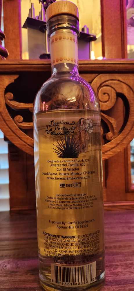 Herencia Mexicana Reposado - NOM 1580 (750 mL) alcohol collectible [Barcode 899881000663] - Main Image 2