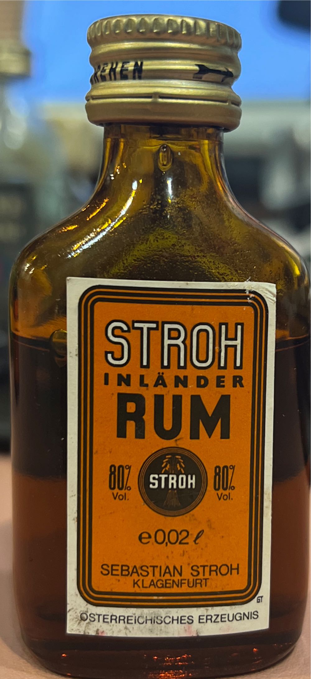 Stroh Inlander Rum - Sebastian Stroh GmbH (500 mL) alcohol collectible [Barcode 9001700000735] - Main Image 2