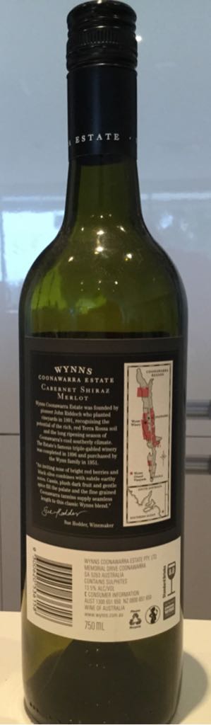 Wynns Coonawarra Cabernet Shiraz Merlot - Wynns Connawarra Estate (750 mL) alcohol collectible [Barcode 9300620536158] - Main Image 2