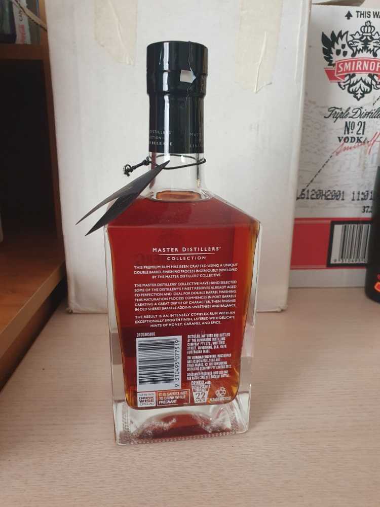 Bundaberg Master Distillers Double Barrel - The Bundaberg Distilling Company (700 mL) alcohol collectible [Barcode 9310495077519] - Main Image 2