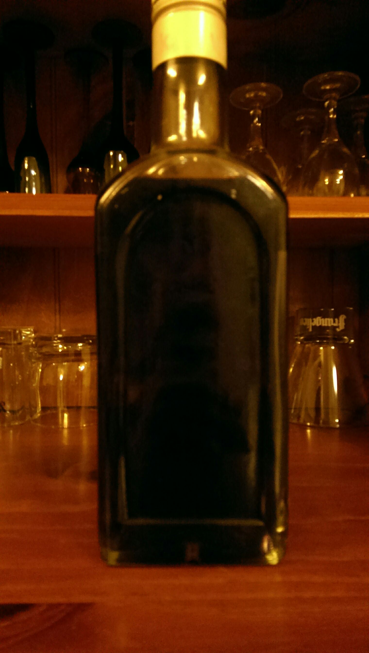 Parfait Amour - Vok Beverages (500 ml) alcohol collectible [Barcode 9332364000091] - Main Image 2